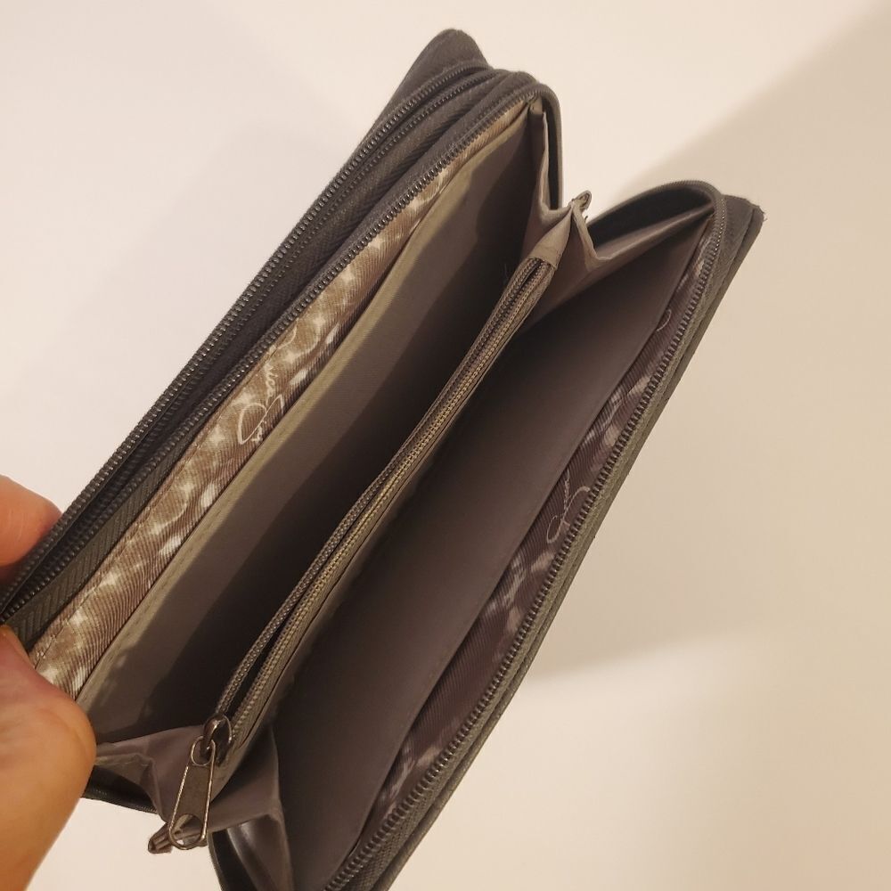 Jessica Simpson wallet - Picture 10 of 14